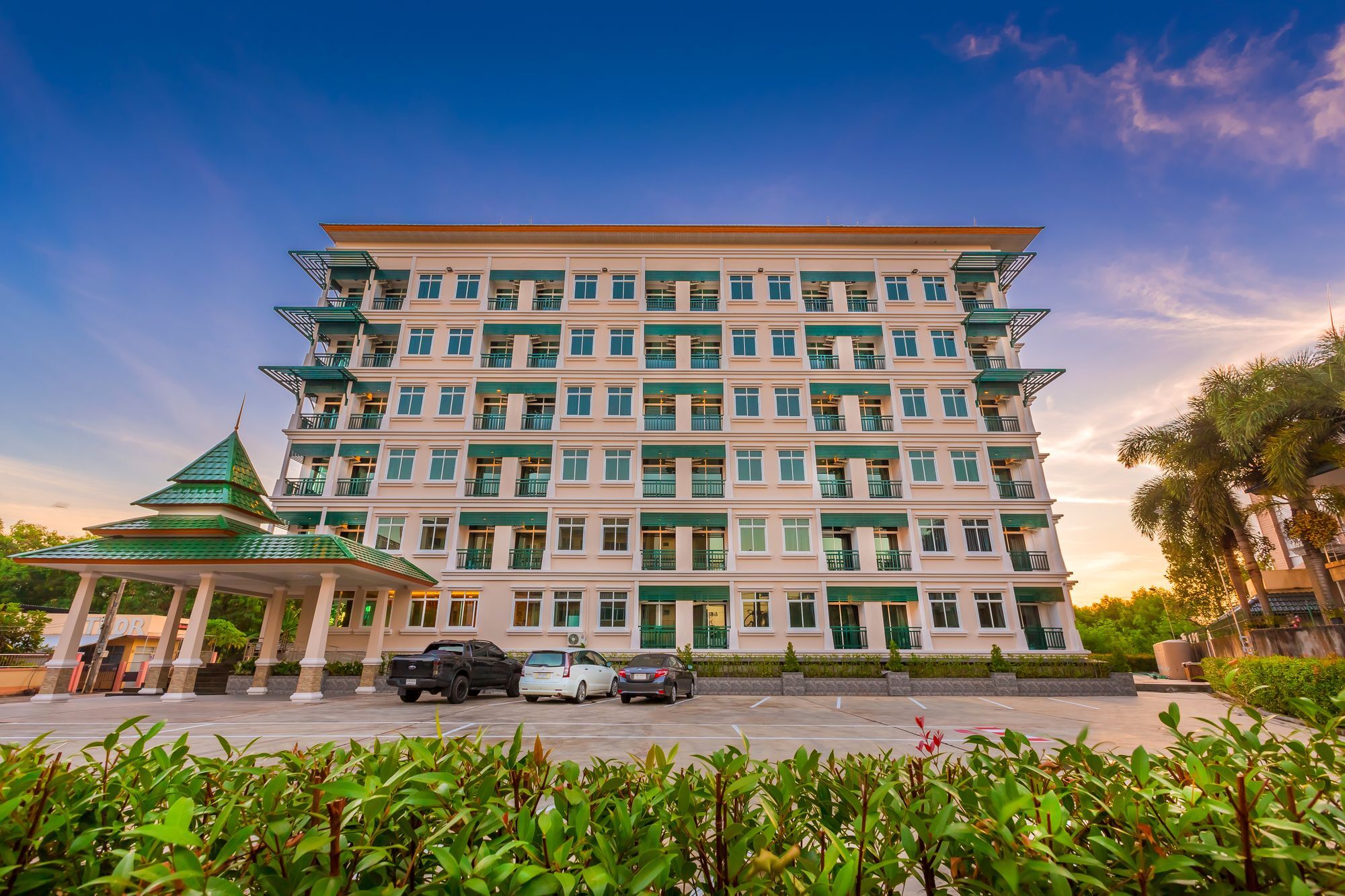 Evergreen Suite Hotel Σούρατ Τανί Εξωτερικό φωτογραφία