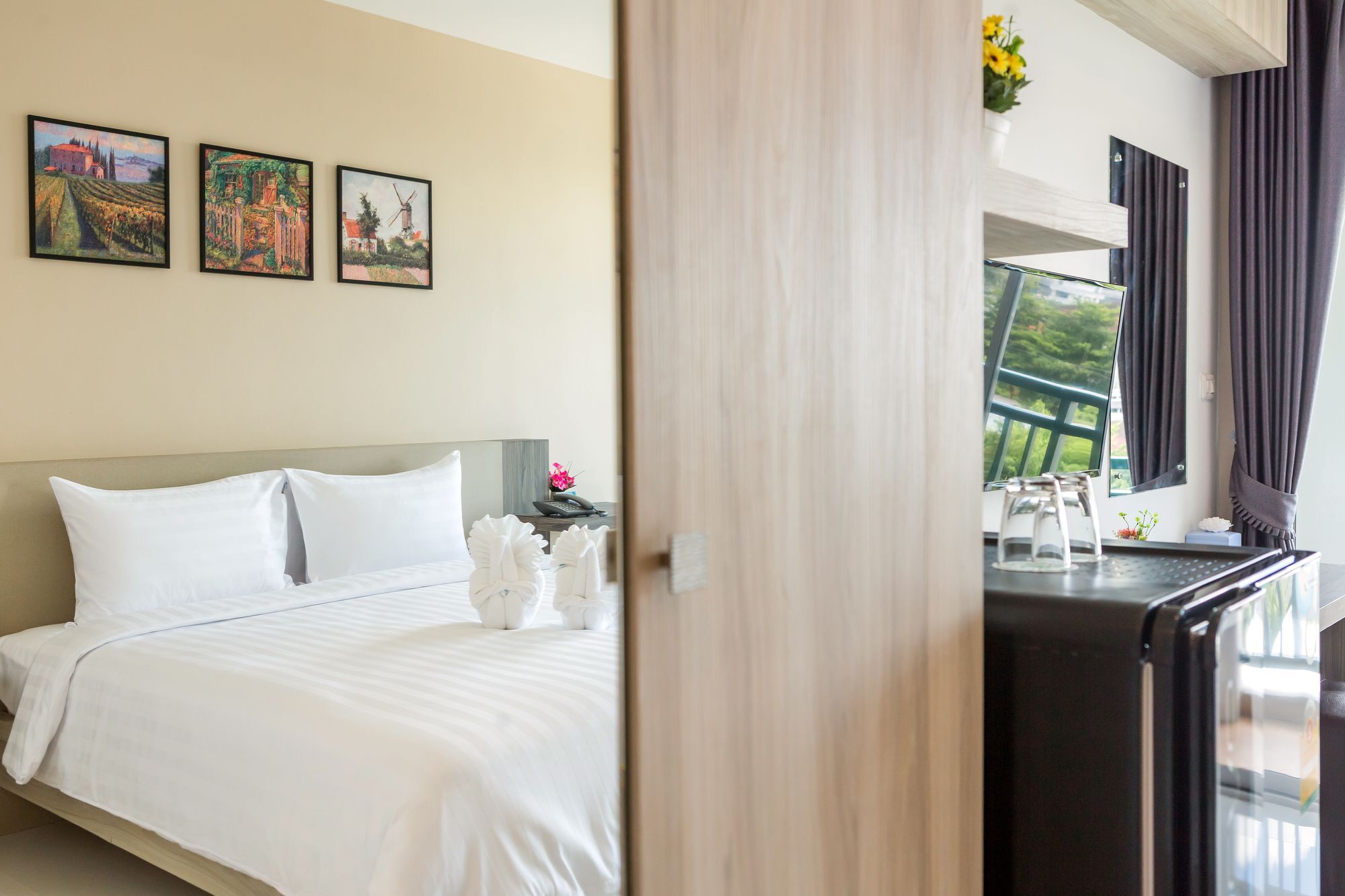 Evergreen Suite Hotel Σούρατ Τανί Εξωτερικό φωτογραφία